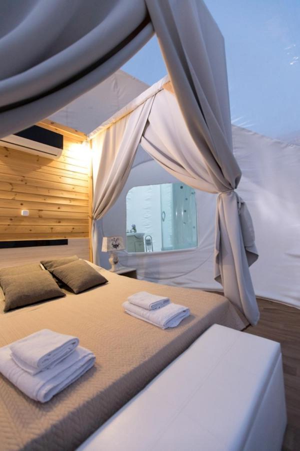 Bubble Tent Hotel Nea Moudania Eksteriør billede